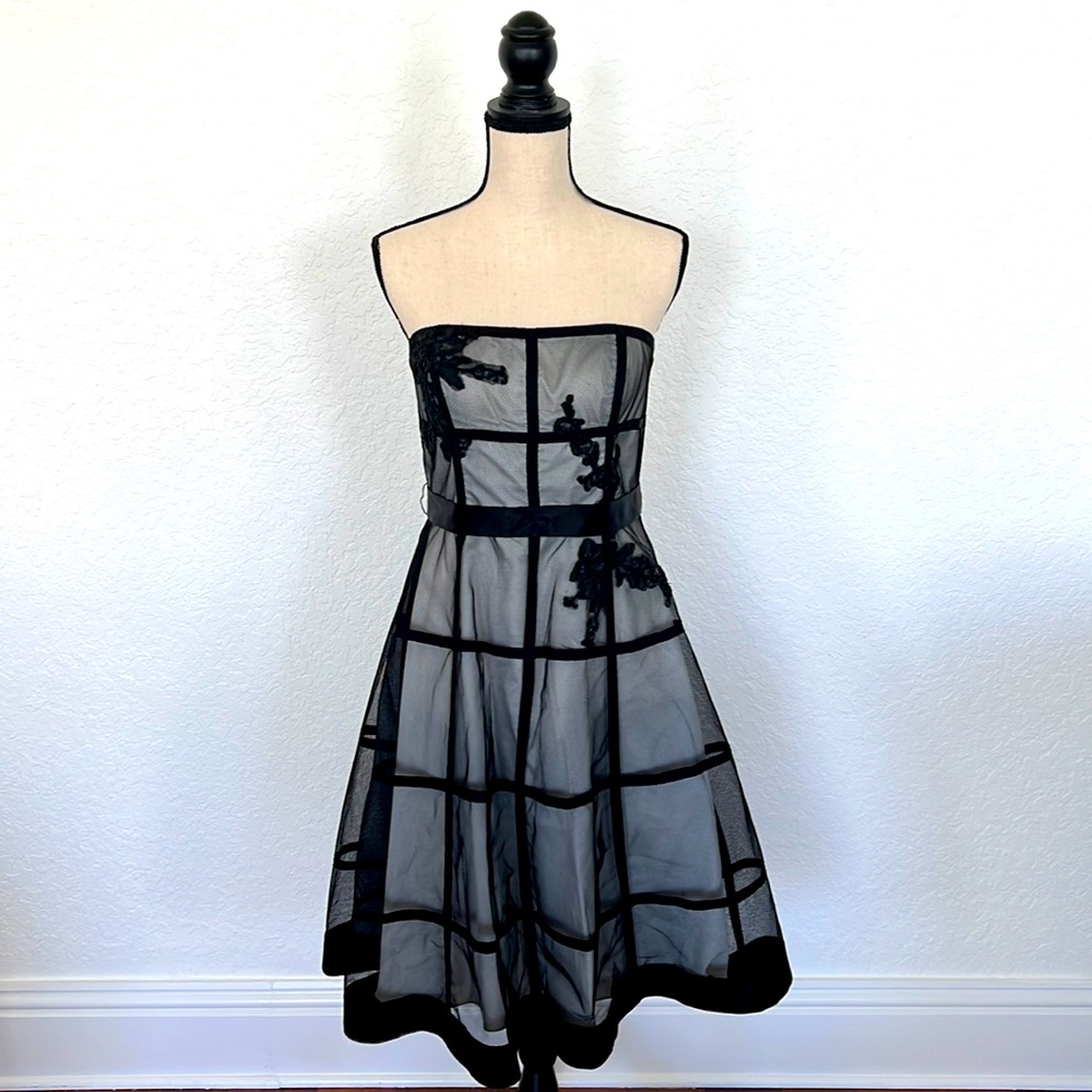 Black Aidan Mattox strapless cage dress from Saks Fifth Avenue - Size 6